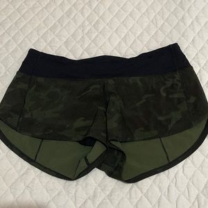 Green camo lululemon speed up shorts
